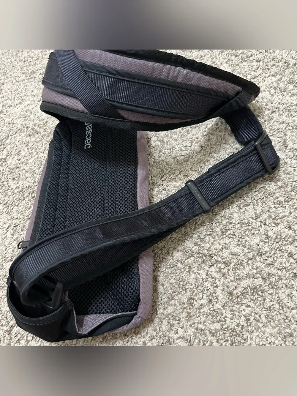 Pacsafe Venturesafe 150 PA028 Anti-Theft Sling Crossbody Pack in Light Purple